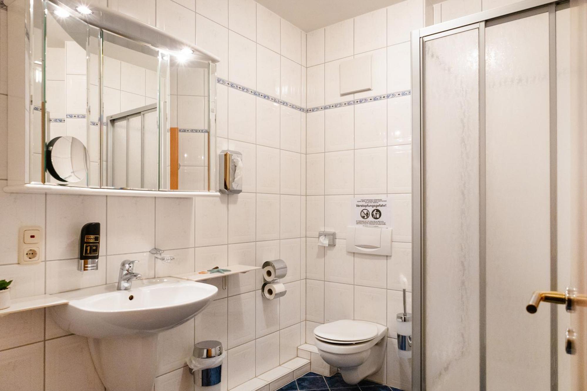 Hotel Restaurant Narasinga Wassenberg ภายนอก รูปภาพ